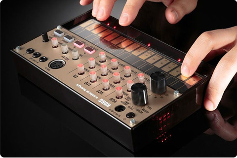 עורך VST חדש לסינטיסייזר Korg Volca Keys Korg Volca Keys בפעולה